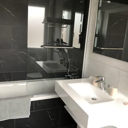Cit'hotel Atlantis 鲁瓦扬
