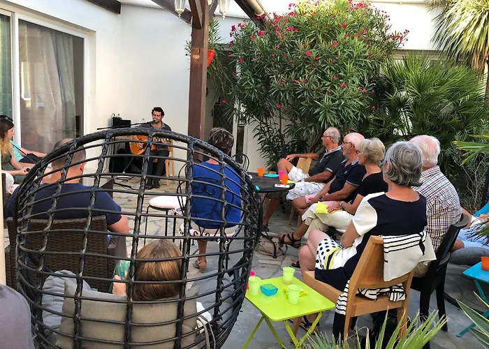 Отель Cit'hotel Atlantis Руайян