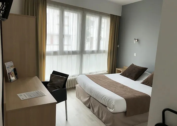 Cit'hotel Atlantis Szálloda 2*