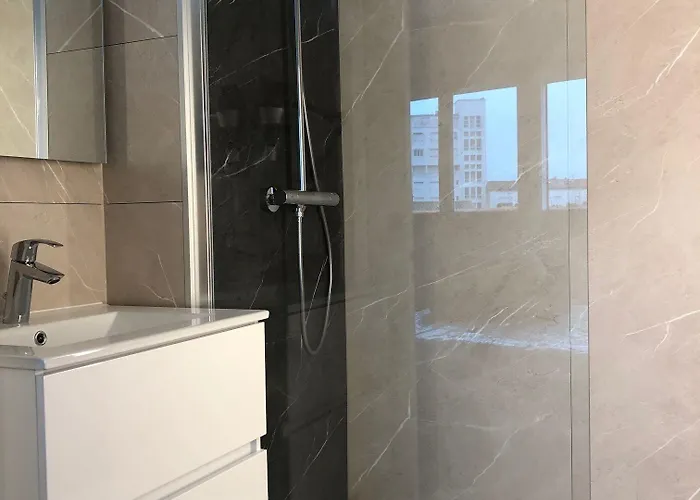 Отель Cit'hotel Atlantis Руайян