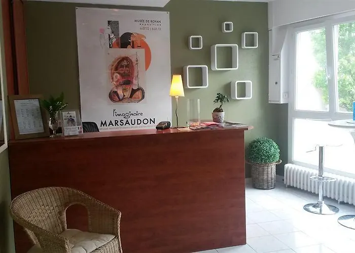 Отель Cit'hotel Atlantis 2*